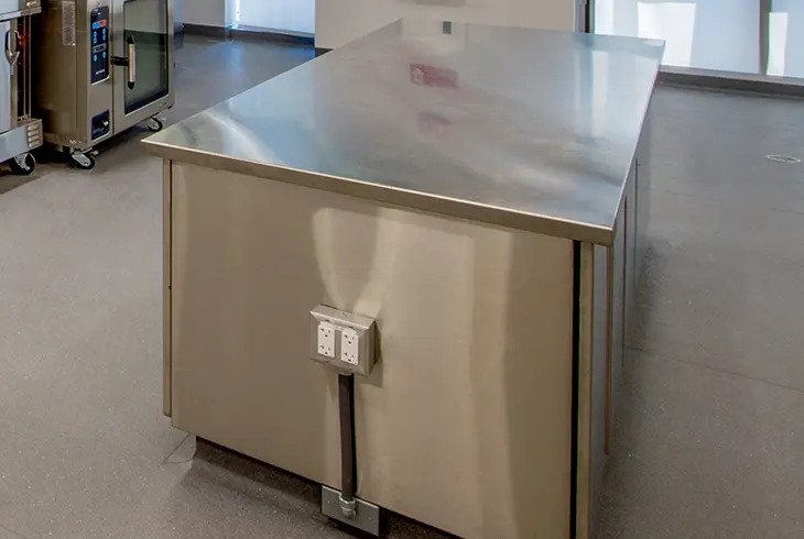 1_Refrigerated Prep-Table